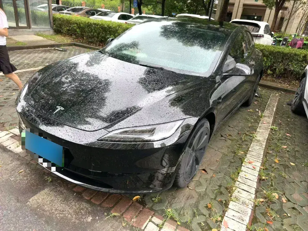 2023 Tesla Model 3 BEV 60KWH