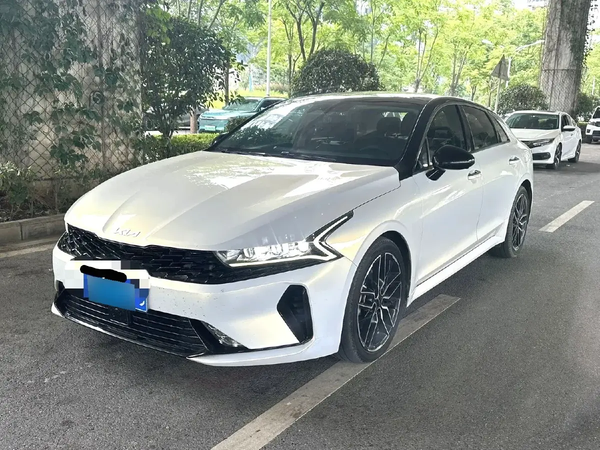 2021 Kia K5 2.0T 240HP L4 8AT