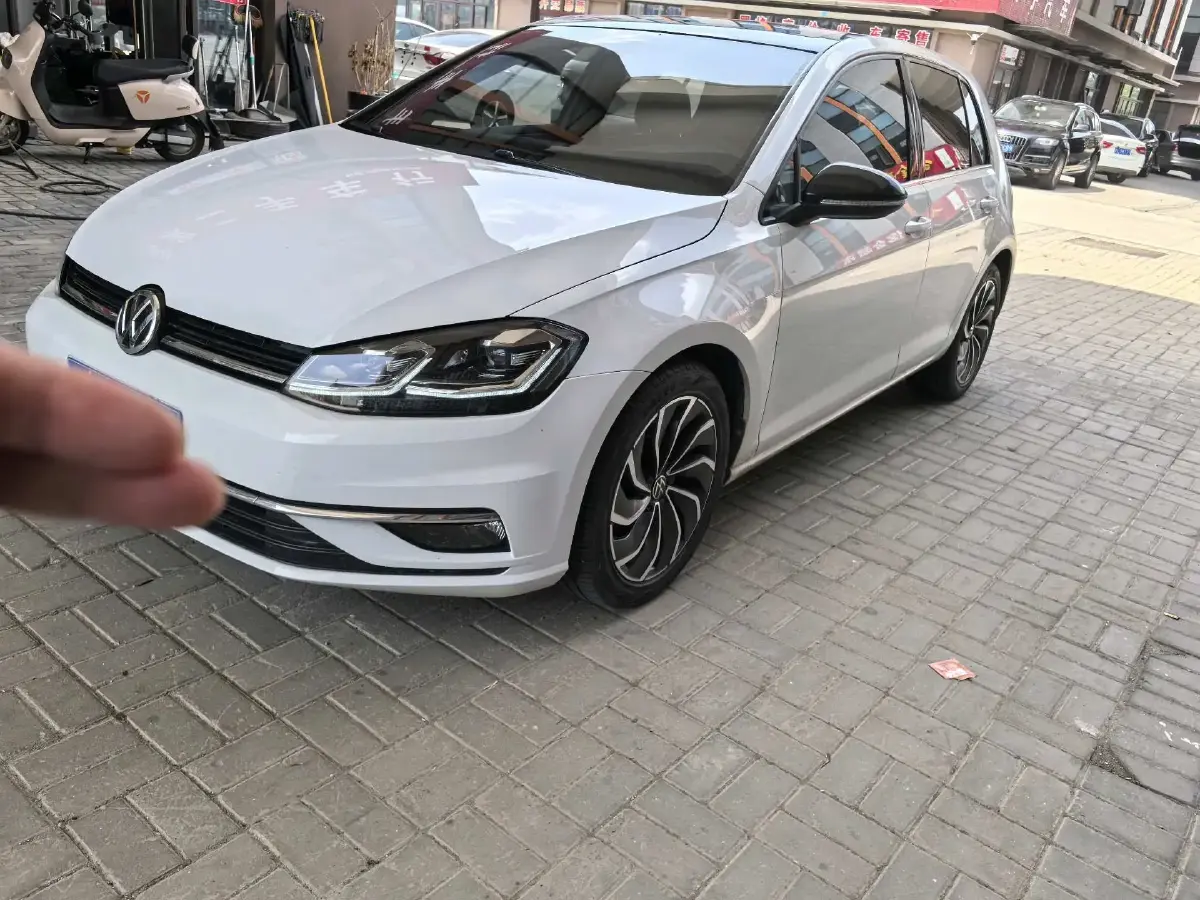 2019 Volkswagen Golf 1.4T 150HP L4 7DCT