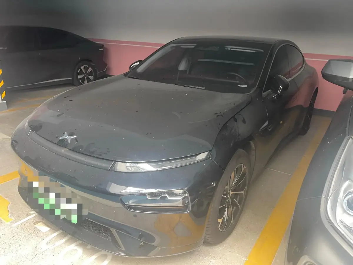 2022 Xpeng P7 BEV 77.9KWH