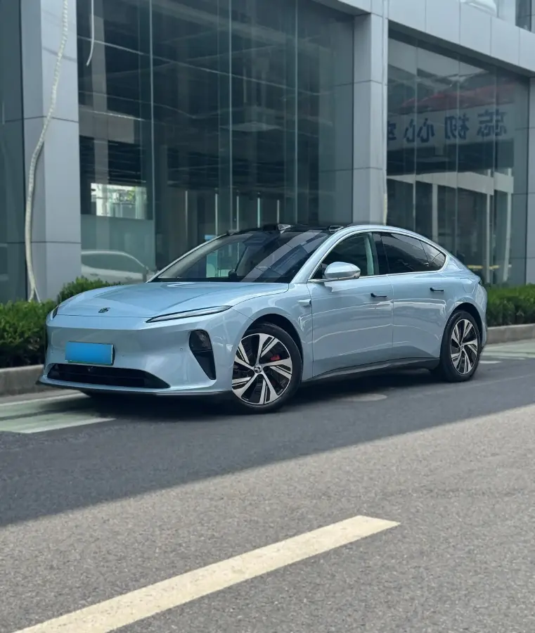 2022 NIO ET5 BEV 75KWH