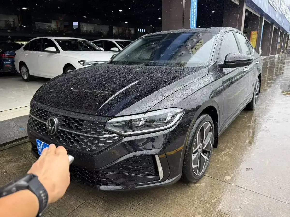 2023 Volkswagen Lavida 1.2T 116HP L4 7DCT