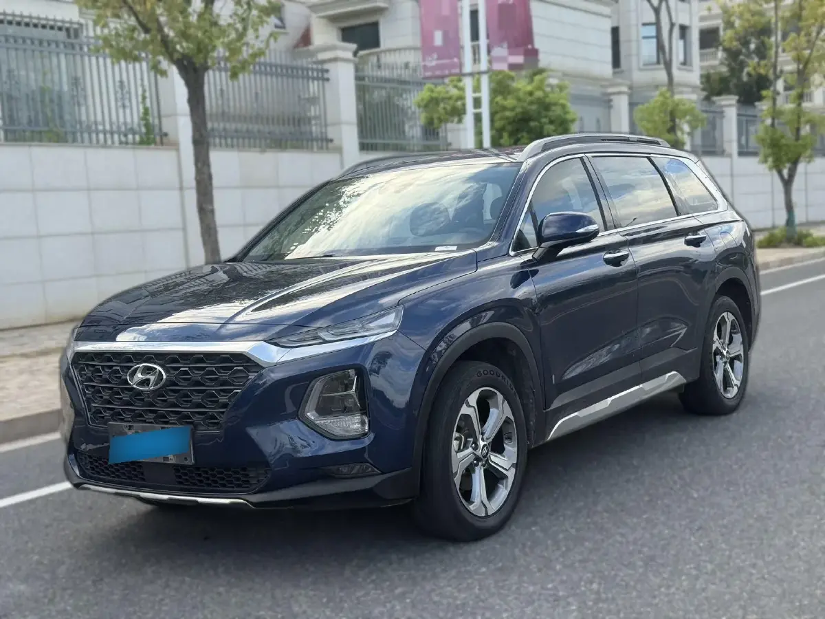 2019 Hyundai Santafe 2.0T 240HP L4 8AT