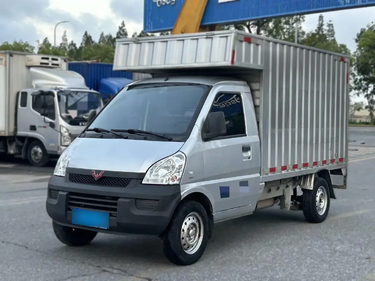 2021 WuLing RongGuang Mini Truck 1.5L 99HP L4 5MT