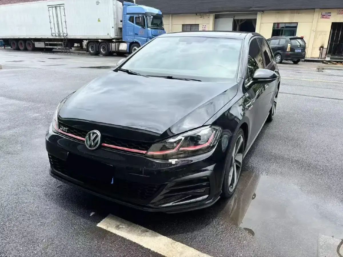 2019 Volkswagen GolfGTI 2.0T 220HP L4 7DCT