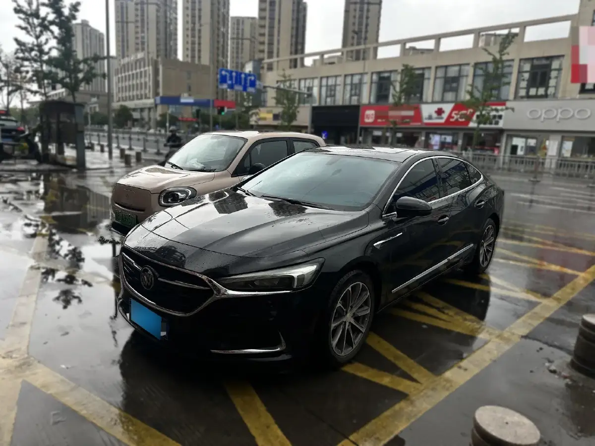 2022 Buick Larcosse 2.0T 237HP L4 9AT