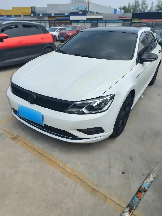 2018 Volkswagen Lamando 1.4T 131HP L4 7DCT