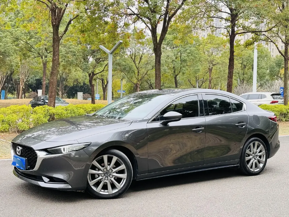 2022 Mazda 3 Axela 2.0L 158HP L4 6AT