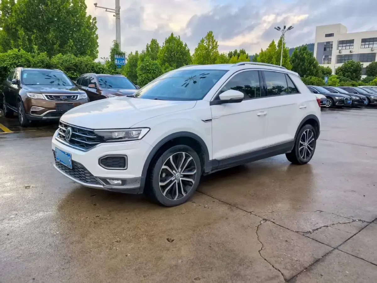 2019 Volkswagen T-Roc 1.4T 150HP L4 7DCT