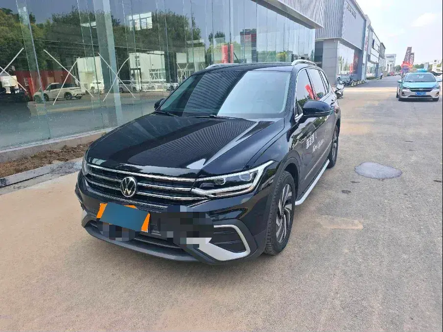 2023 Volkswagen Tiguan L 1.5T 160HP L4 7DCT