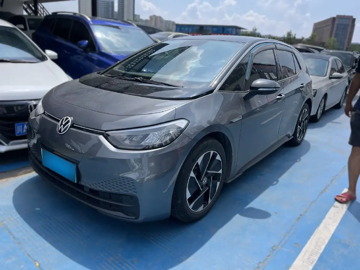 2023 Volkswagen ID.3 BEV 52.8KWH