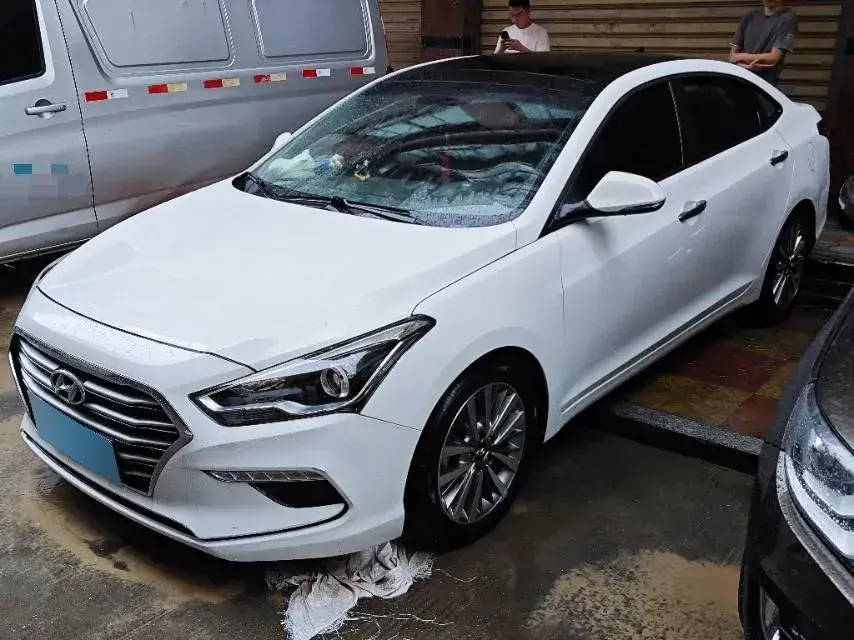 2017 Hyundai Mistra 1.8L 143HP L4 6AT