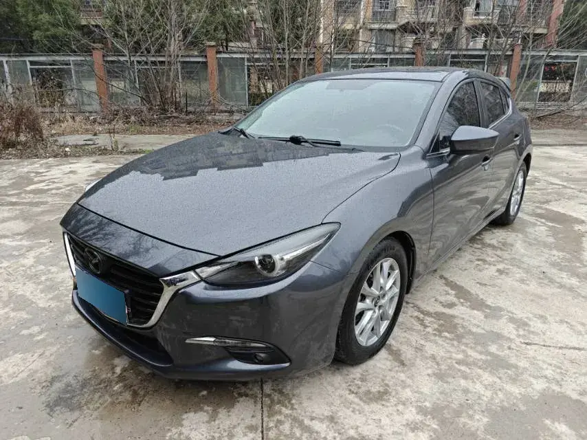 2017 Mazda 3 Axela 1.5L 117HP L4 6AT