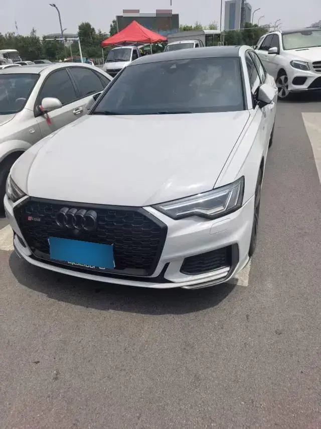 2021 Audi A6L 2.0T 190HP L4 7DCT
