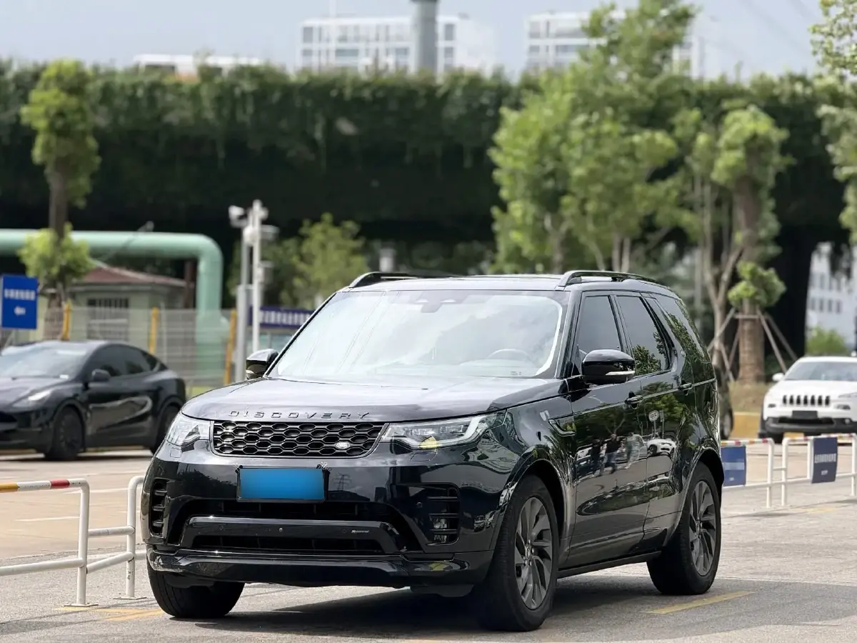 2023 Land Rover Discovery 3.0T 360HP L6 8AT