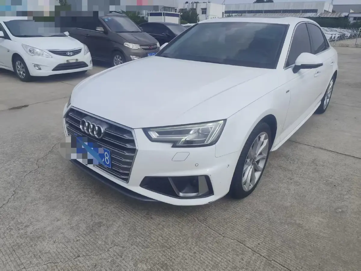 2019 Audi A4L 2.0T 190HP L4 7DCT