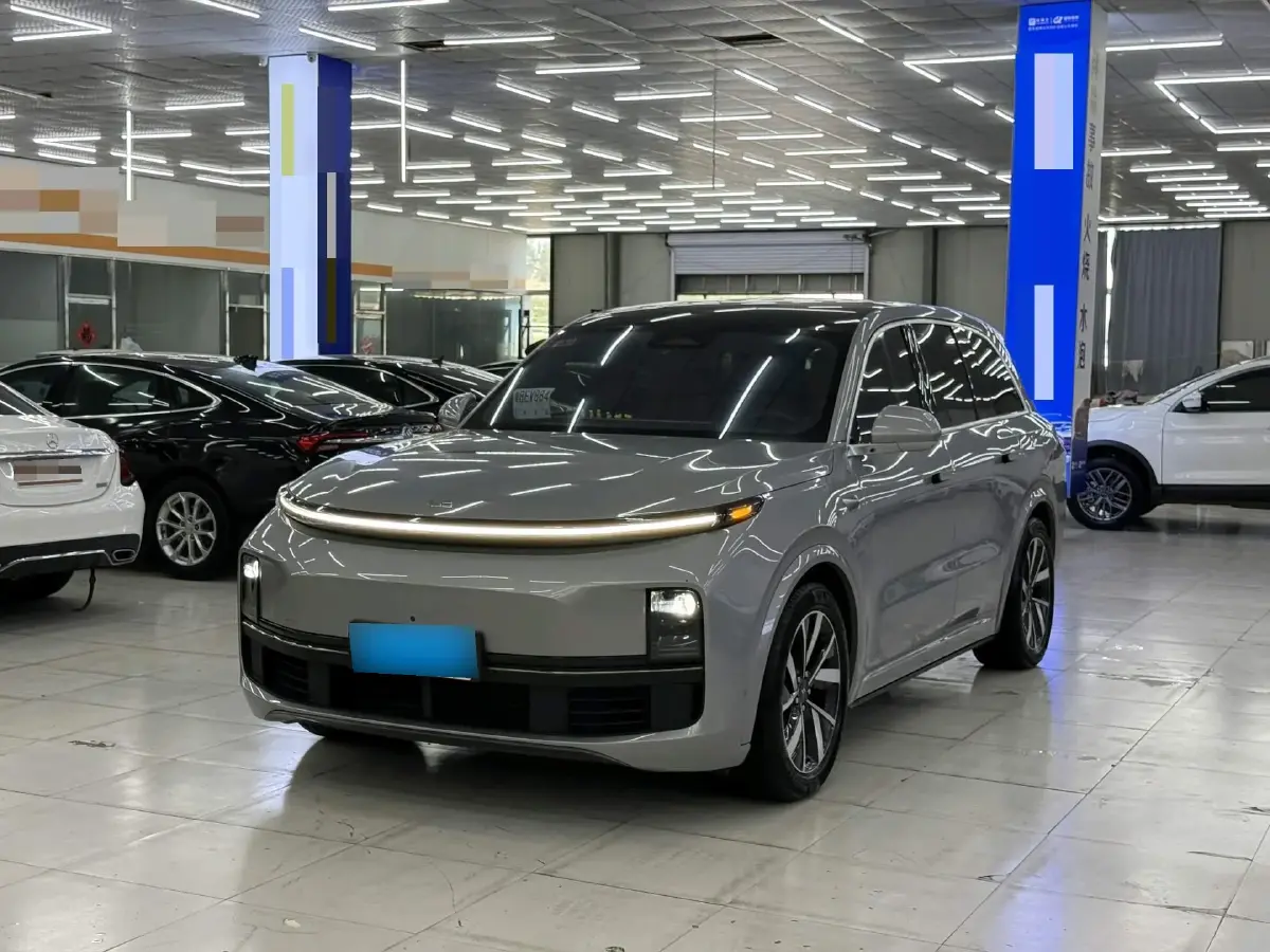 2023 Li L8 Range Extended 154HP REEV 40.9KWH