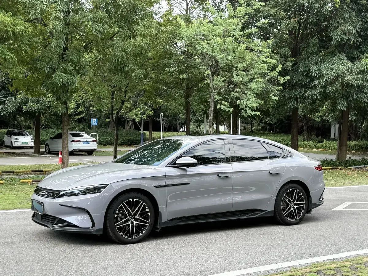 2025 BYD Han BEV 72KWH