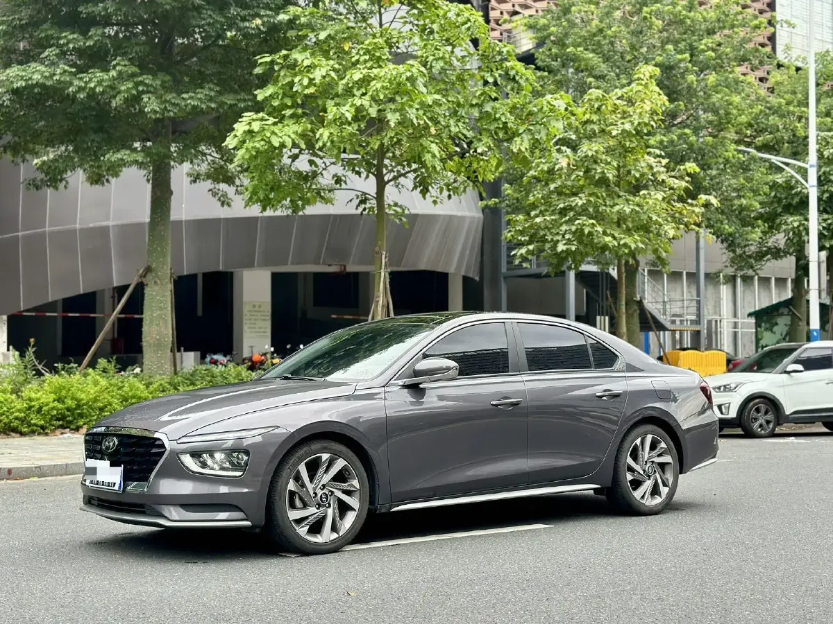 2021 Hyundai Mistra 1.8L 143HP L4 CVT