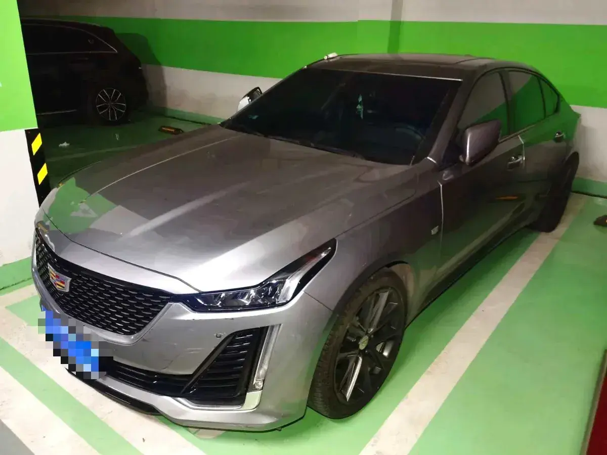 2023 Cadillac CT5 2.0T 237HP L4 10AT