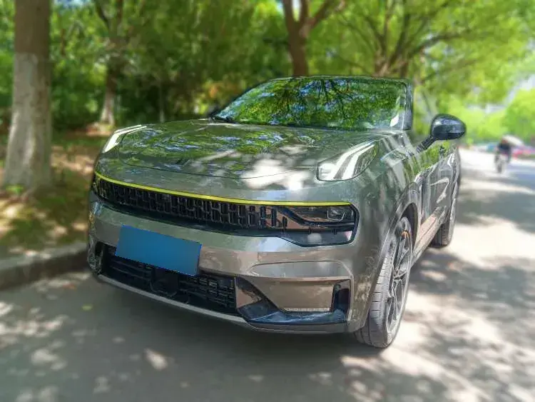 2021 LYNK&CO 02 Hatchback 2.0T 254HP L4 8AT