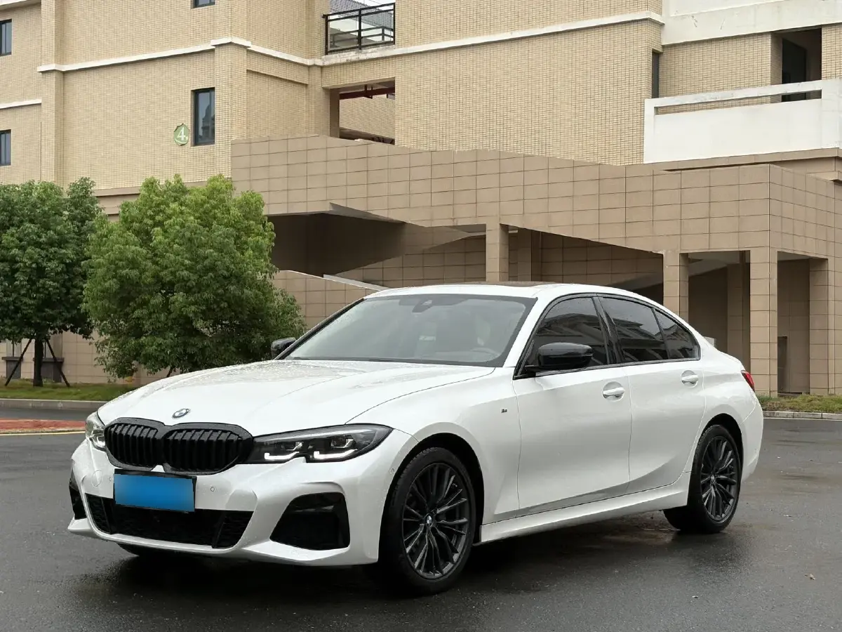 2022 BMW 3 Series 2.0T 258HP L4 8AT