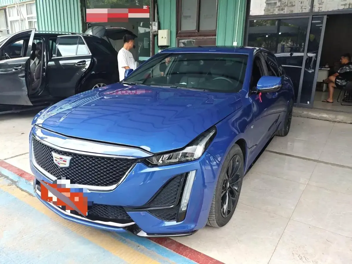 2021 Cadillac CT5 2.0T 237HP L4 10AT