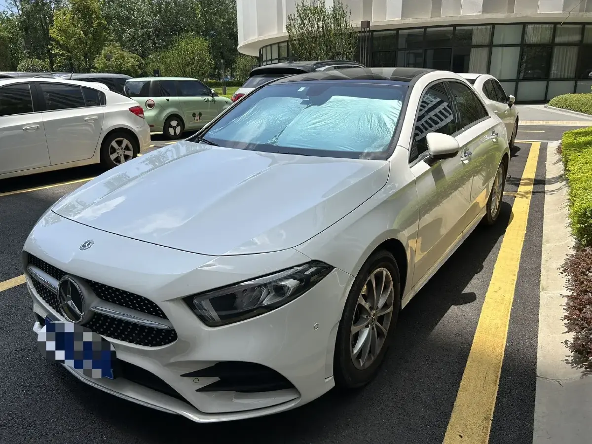 2022 Mercedes-Benz A Class 1.3T 163HP L4 7DCT