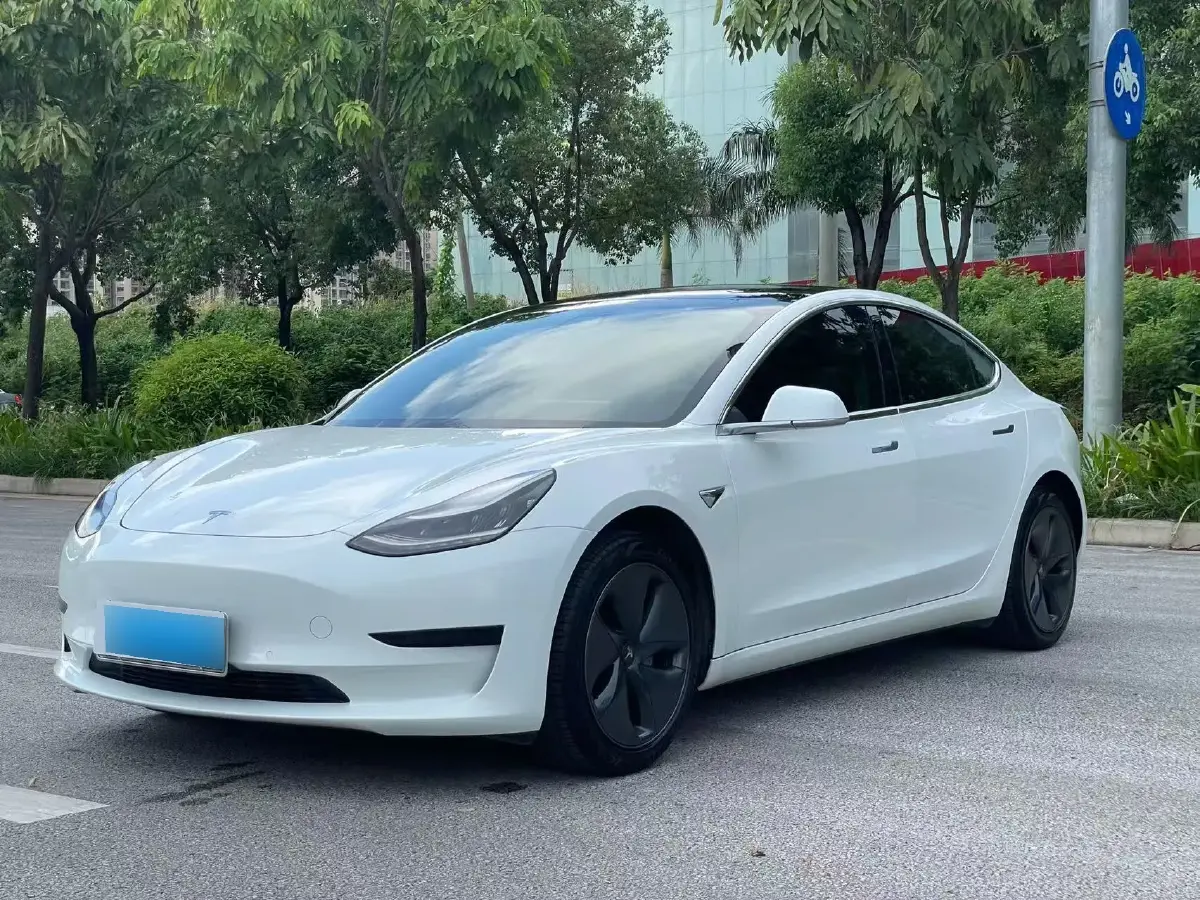 2020 Tesla Model 3 BEV 52KWH
