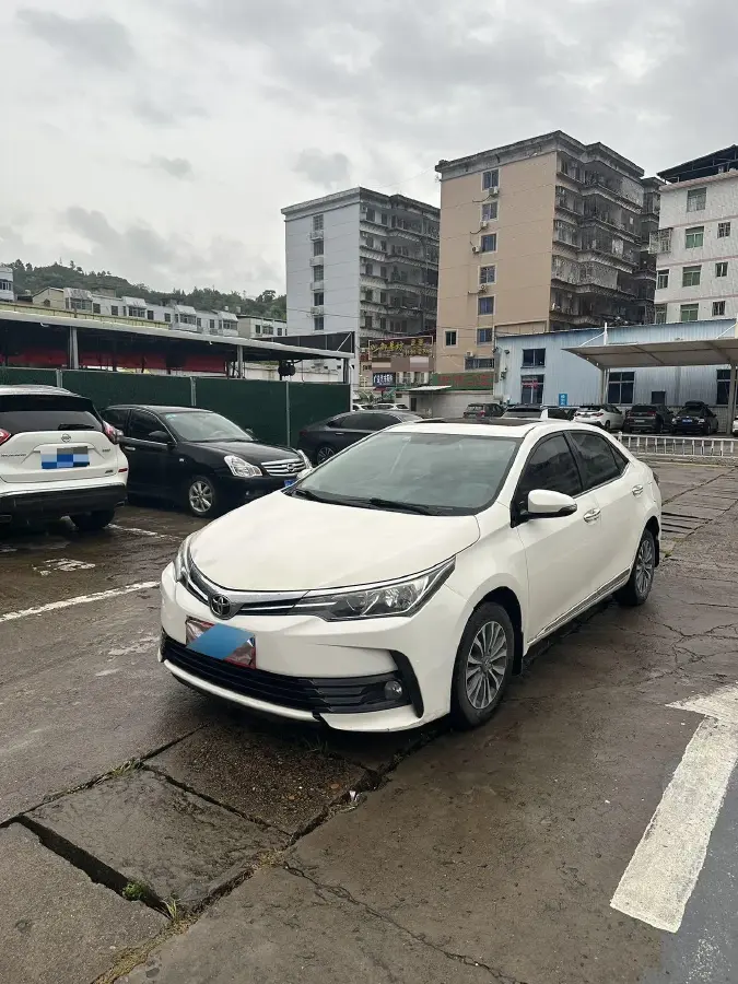 2017 Toyota Corolla 1.2T 116HP L4 6MT