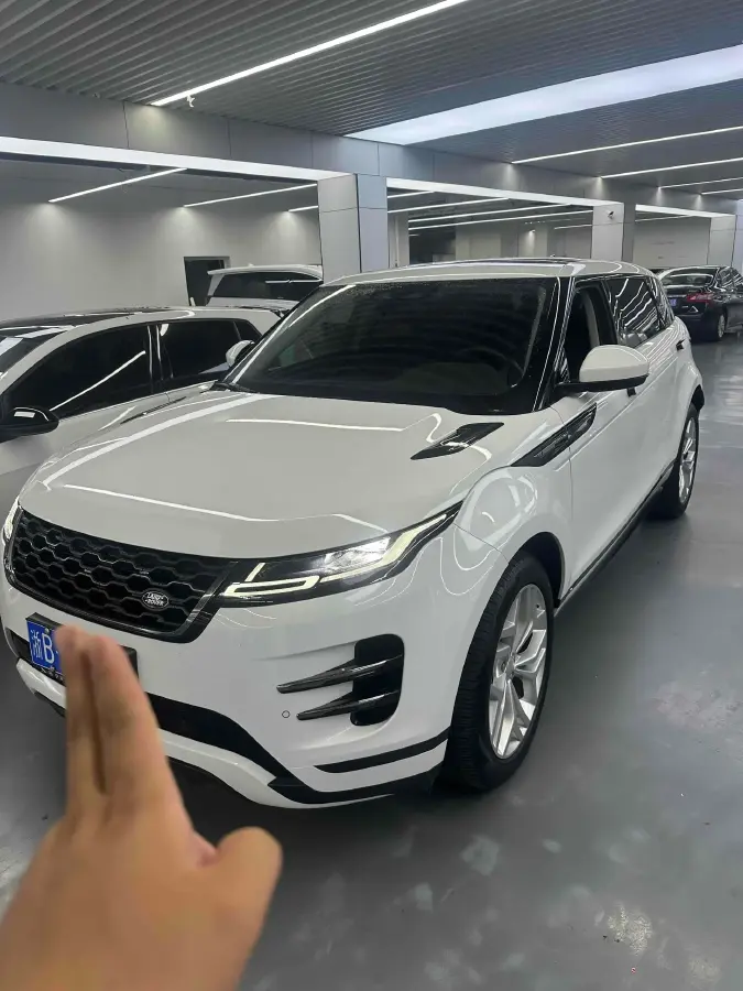 2022 Land Rover Range Rover Evoque 2.0T 200HP L4 9AT