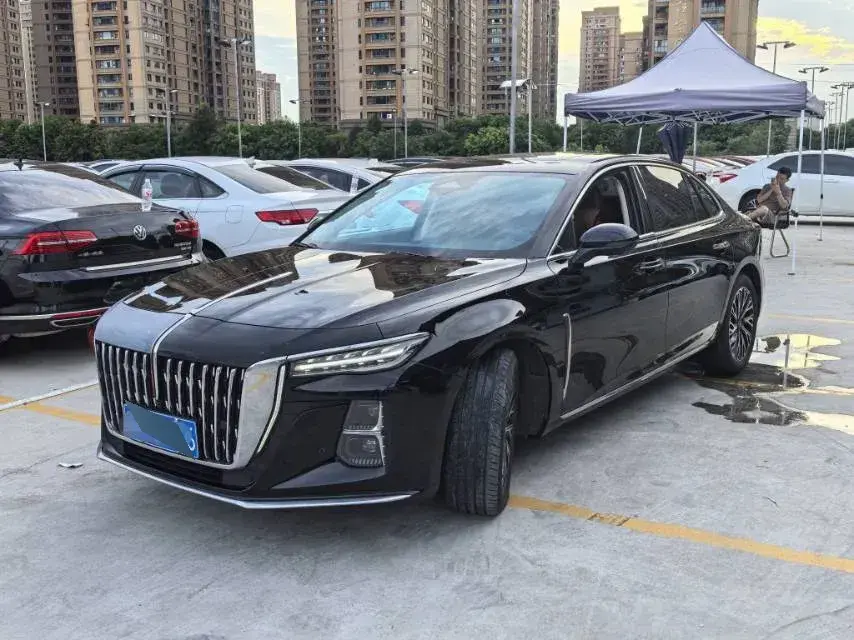 2024 HongQi H5 2.0T 224HP L4 8AT