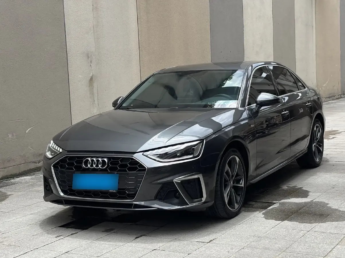 2020 Audi A4L 2.0T 150HP L4 7DCT