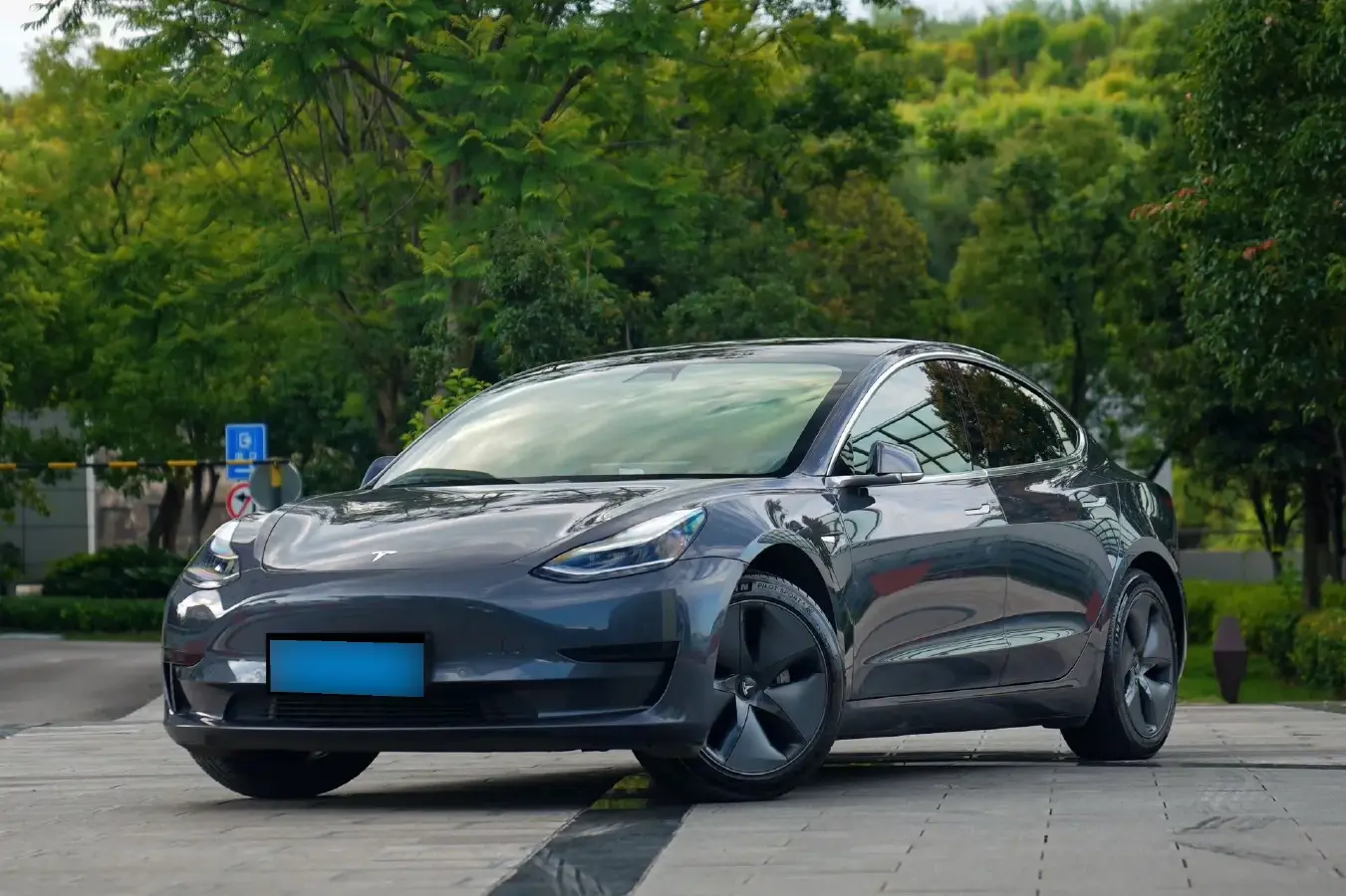 2020 Tesla Model 3 BEV 52KWH