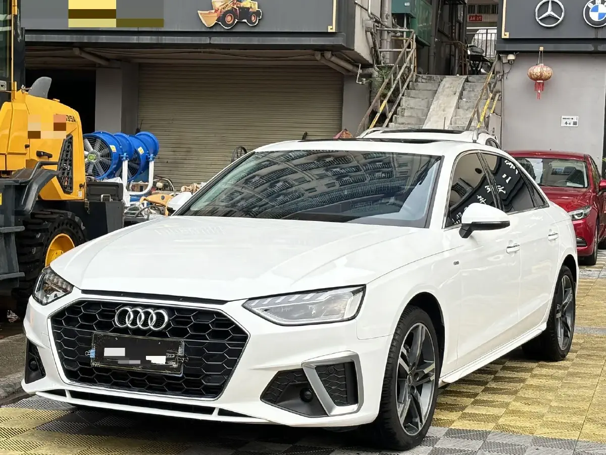 2023 Audi A4L 2.0T 190HP L4 7DCT