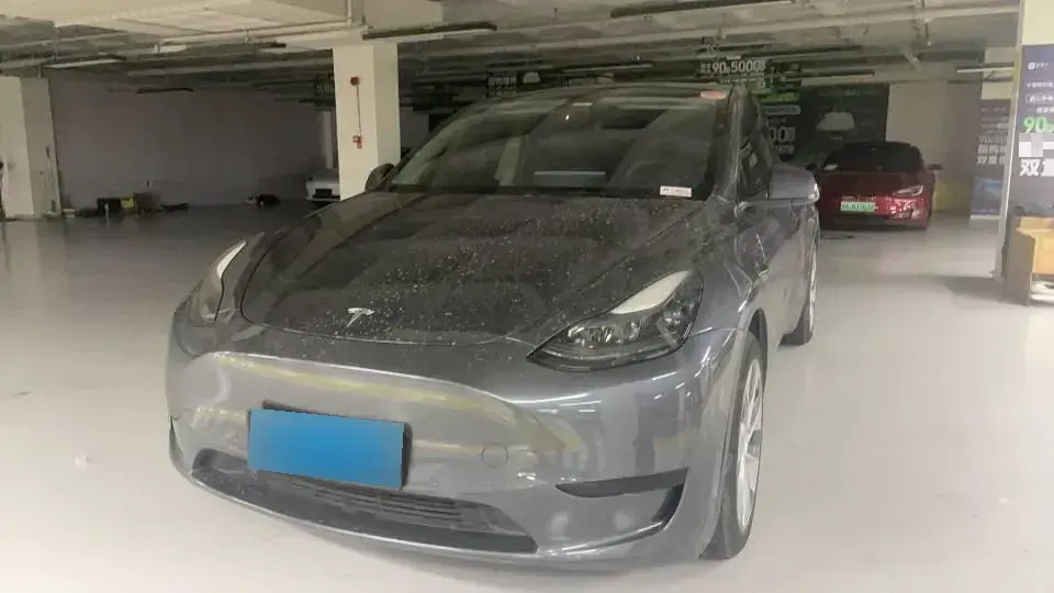 2022 Tesla Model Y BEV 60KWH