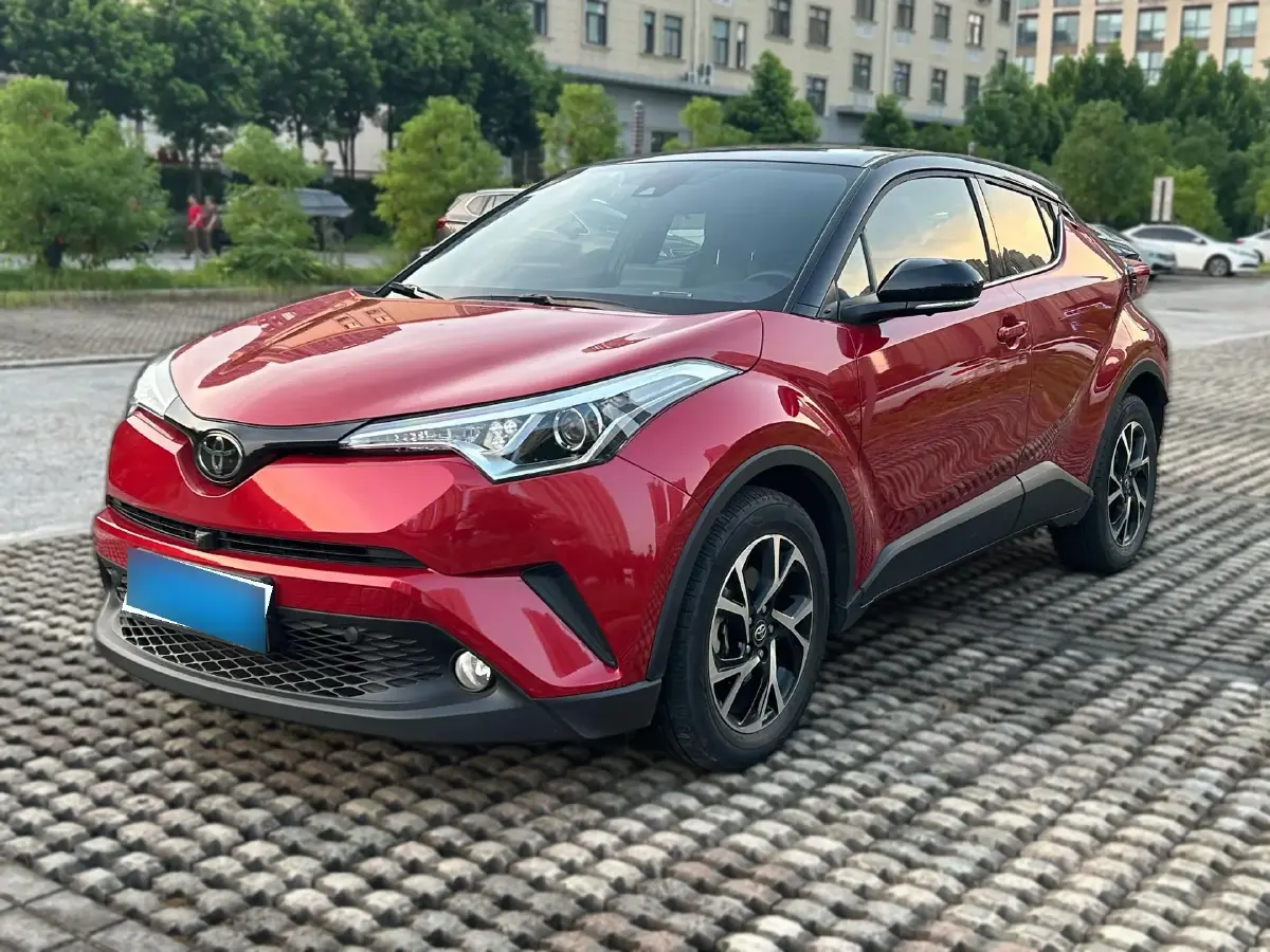 2020 Toyota C-HR 2.0L 171HP L4 CVT