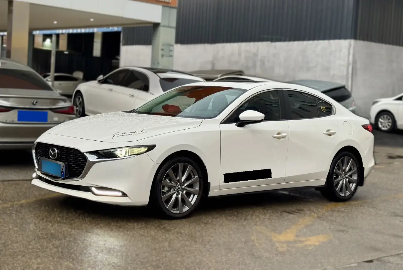 2022 Mazda 3 Axela 2.0L 158HP L4 6AT