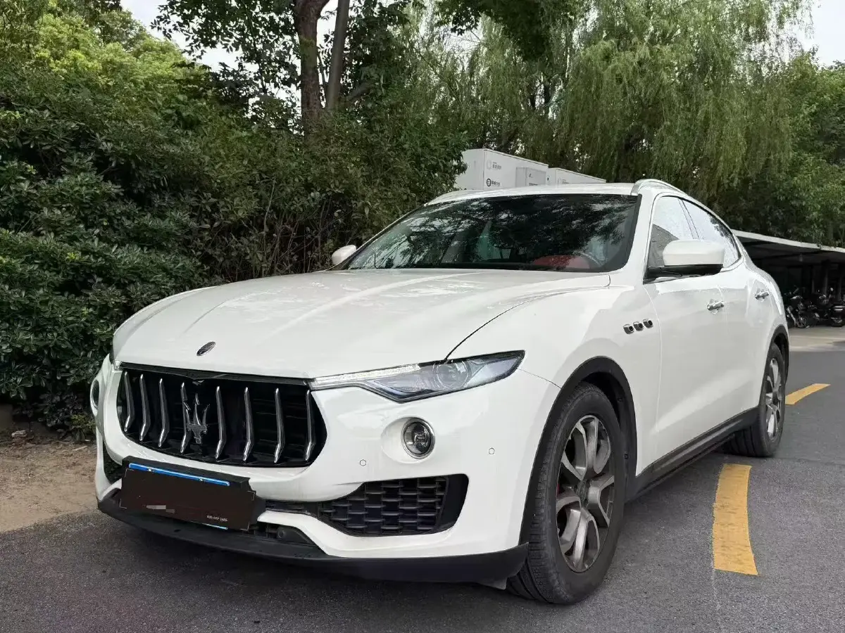 2016 Maserati Levante 3.0T 350HP V6 8AT
