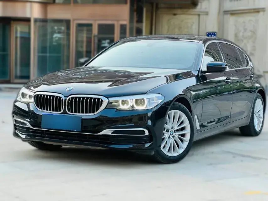 2020 BMW 5 Series 2.0T 184HP L4 8AT