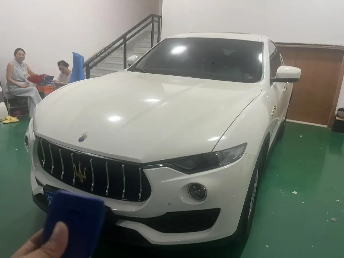 2018 Maserati Levante 3.0T 350HP V6 8AT