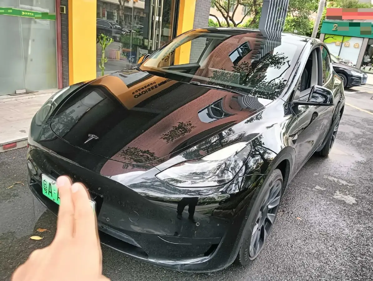 2022 Tesla Model Y BEV 60KWH