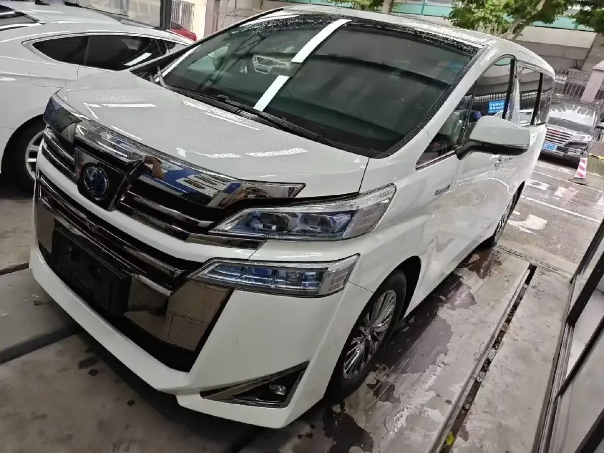2020 Toyota Vellfire 2.5L 117HP L4 E-CVT Hybrid