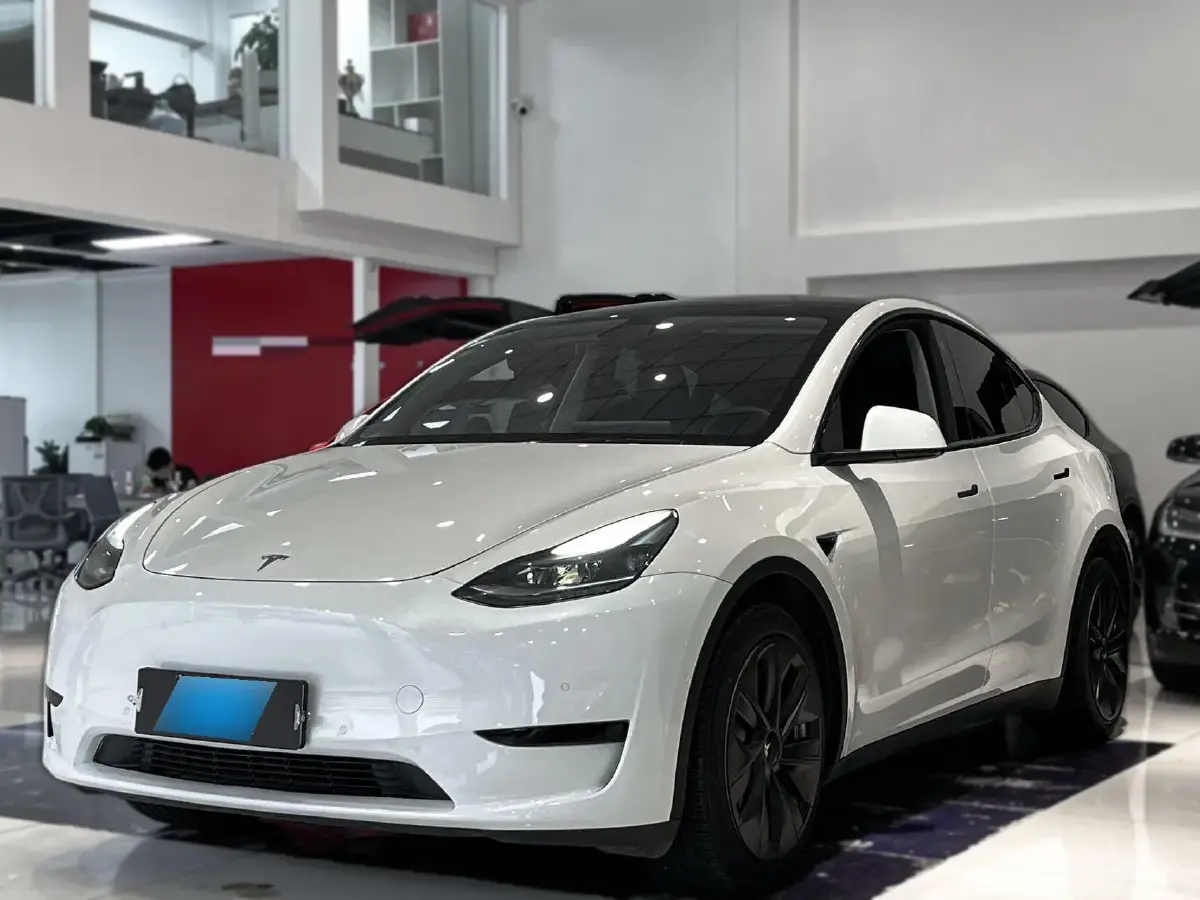 2022 Tesla Model Y BEV 60KWH