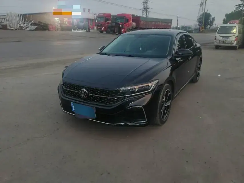 2023 Volkswagen Passat 2.0T 186HP L4 7DCT