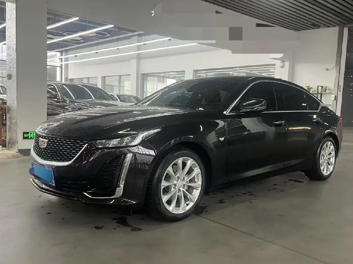 2023 Cadillac CT5 2.0T 237HP L4 10AT