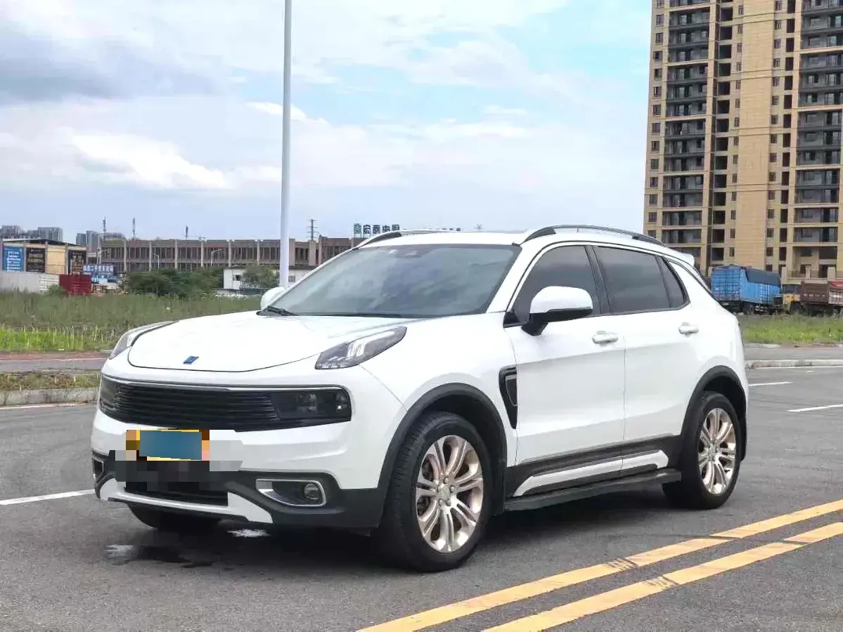 2017 LYNK&CO 01 2.0T 190HP L4 6AT
