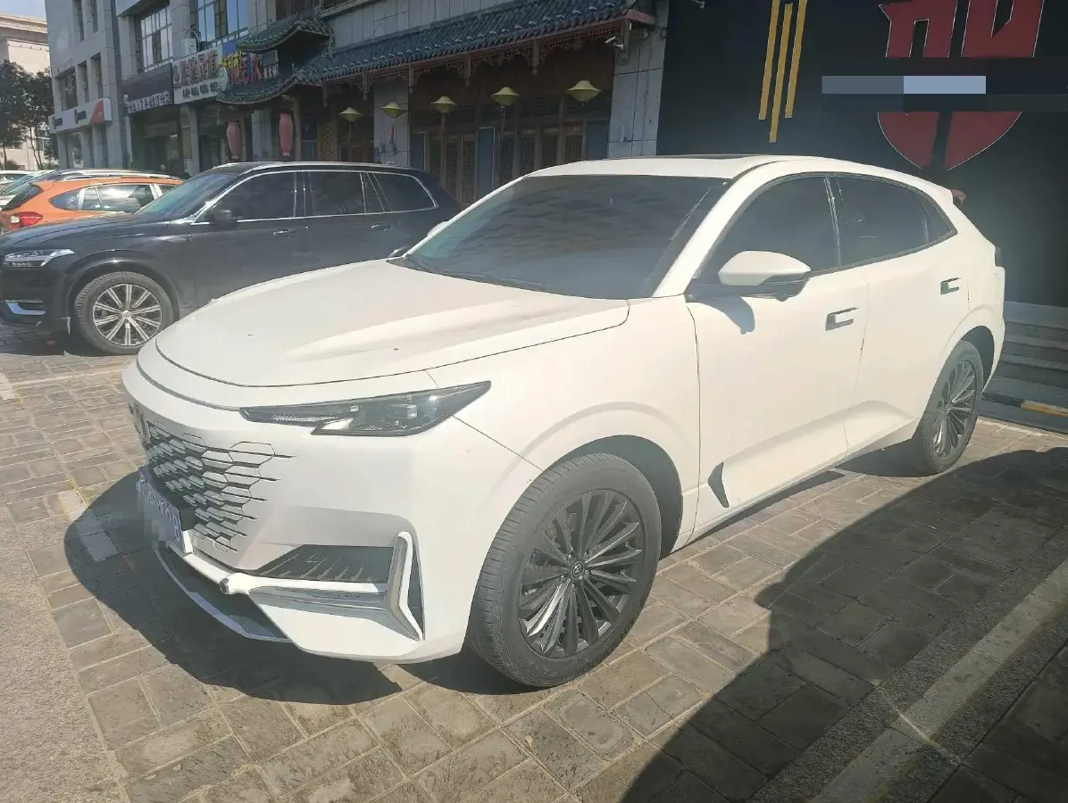 2021 ChangAn UNI-K 2.0T 233HP L4 8AT