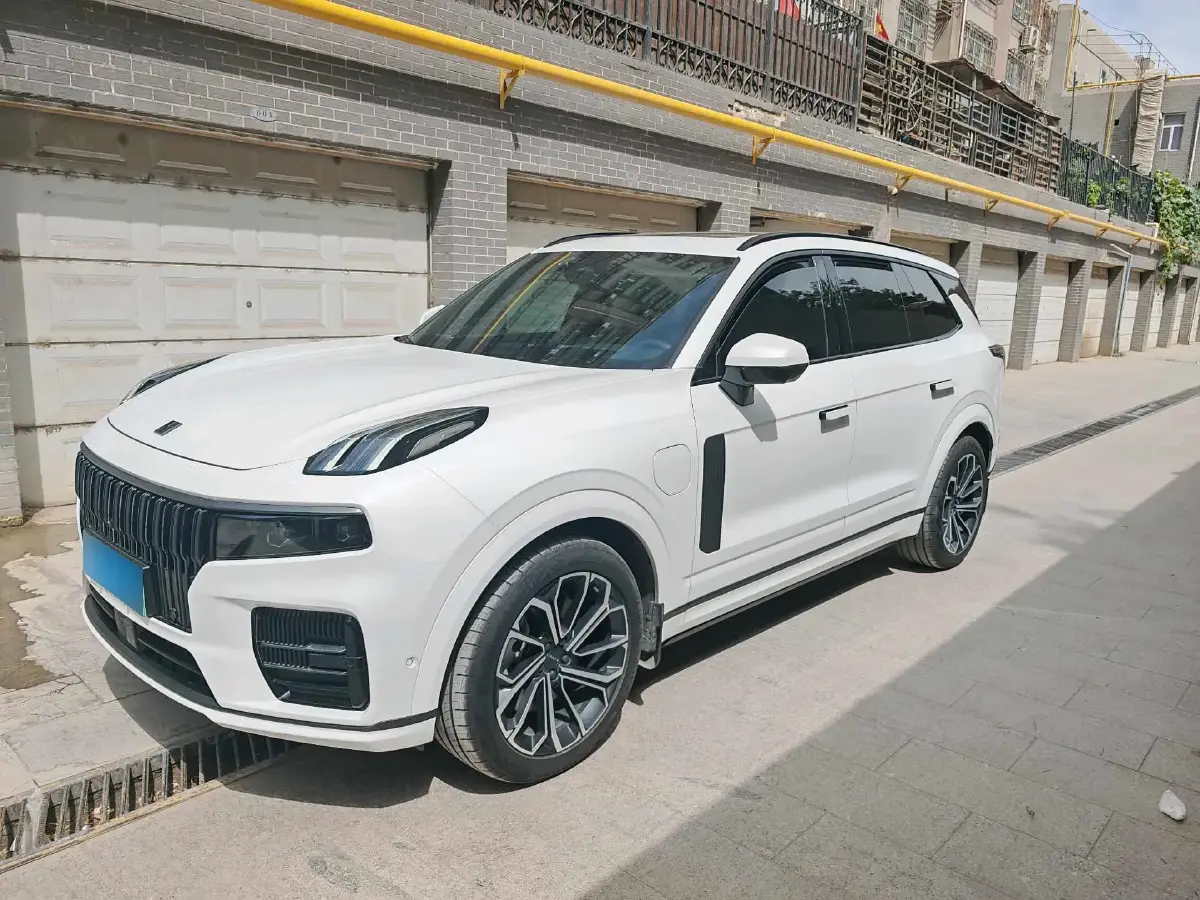 2021 LYNK&CO 09 EM-P 2.0T 254HP L4 8AT PHEV 18.83KWH