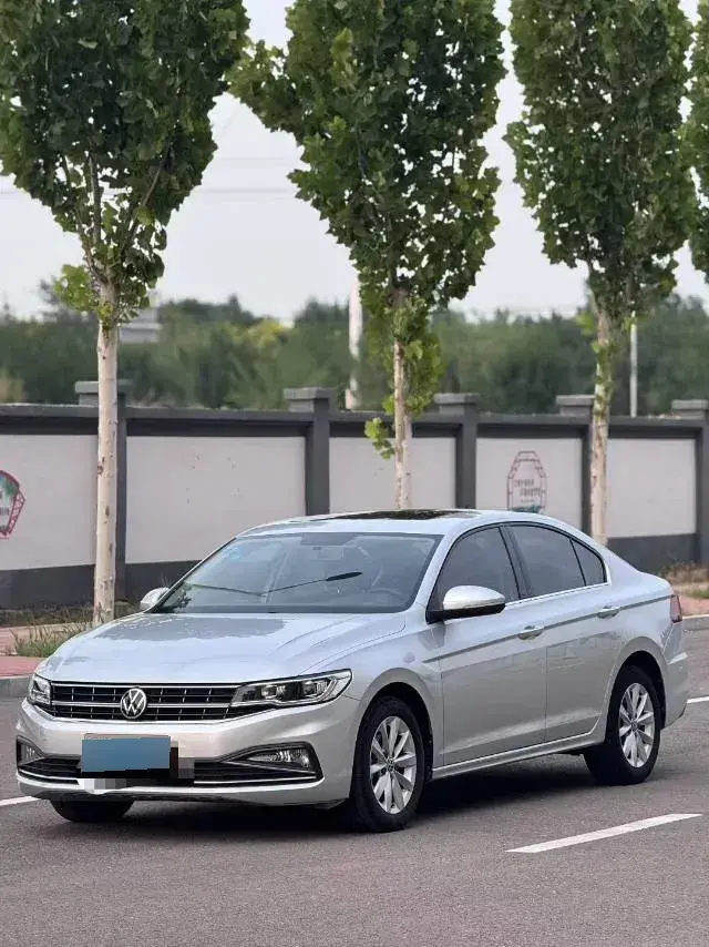 2021 Volkswagen Bora 1.5L 113HP L4 6AT